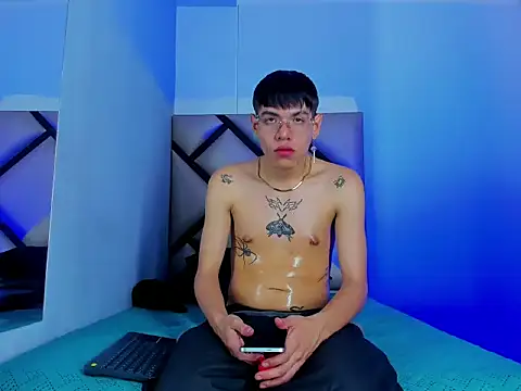 Bennet-Grayy online show from 05-03-26, 04:43