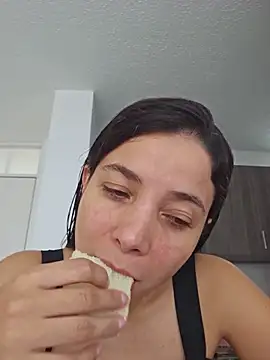 miaeyex online show from 06-04-26, 12:10