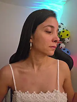 miaeyex online show from 06-25-26, 12:10