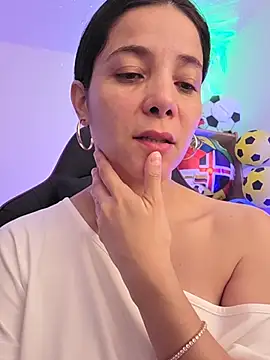 miaeyex online show from 07-18-26, 12:03