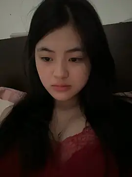 Snapshot of Sweet20-20 chatting on 06-06-26, 02:28 Sweet20-20 online show from 06-06-26, 02:28