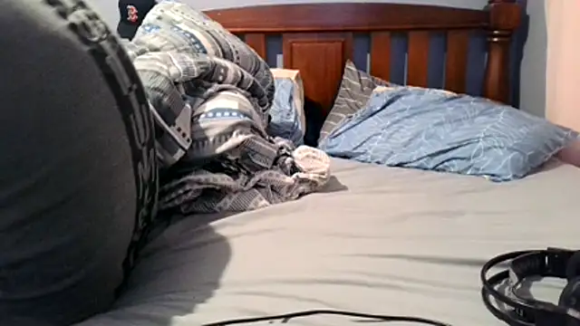 Snapshot of j3rkin4u86 chatting on 06-21-26, 12:44 j3rkin4u86 online show from 06-21-26, 12:44