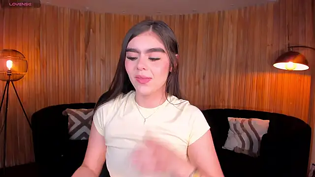 Snapshot of AntonellaDimeo chatting on 05-27-26, 04:20 AntonellaDimeo online show from 05-27-26, 04:20