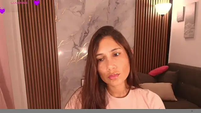 Snapshot of LucyBecker chatting on 04-09-26, 10:38 LucyBecker online show from 04-09-26, 10:38