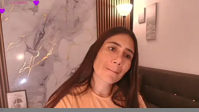 Snapshot of LucyBecker chatting on 04-18-26, 08:20 LucyBecker online show from 04-18-26, 08:20