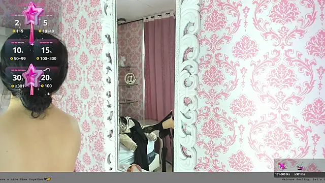Snapshot of Mini_Rouse chatting on 05-17-26, 12:16 Mini Rouse online show from 05-17-26, 12:16