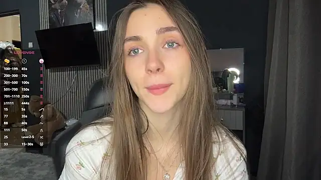 Veluxe online show from 04-19-26, 05:03