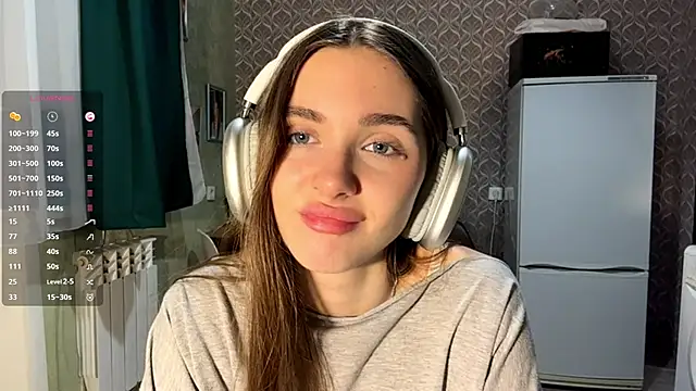 Veluxe online show from 04-14-26, 05:07