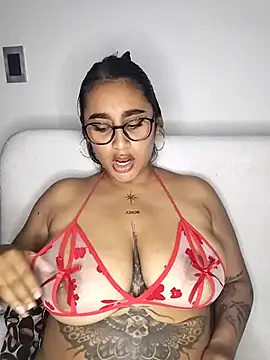 Mia skyy18 online show from 04-15-26, 04:51