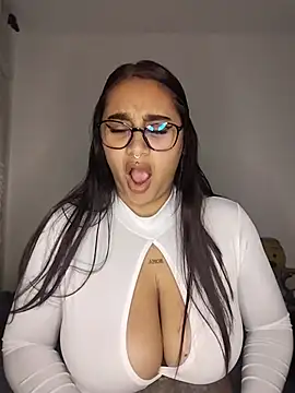Snapshot of Mia_skyy18 chatting on 07-23-26, 11:55 Mia skyy18 online show from 07-23-26, 11:55