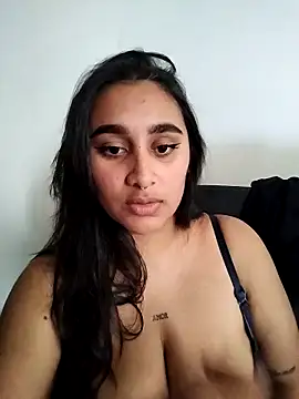 Mia skyy18 online show from 03-27-26, 10:54