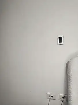 Mia skyy18 online show from 04-19-26, 02:01