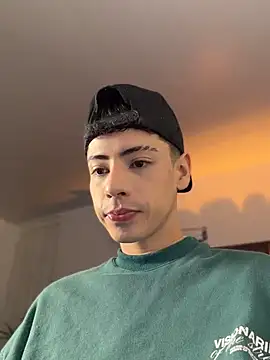 SebastianReed  online show from 04-04-26, 04:41