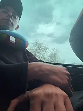 Snapshot of SebastianReed_ chatting on 06-06-26, 08:03 SebastianReed online show from 06-06-26, 08:03