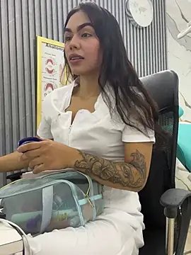 daniela-sexy online show from 05-06-26, 02:21