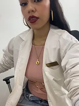 daniela-sexy online show from 04-10-26, 02:02