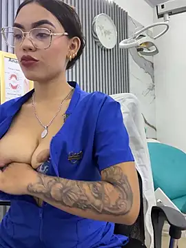 daniela-sexy online show from 05-23-26, 04:28