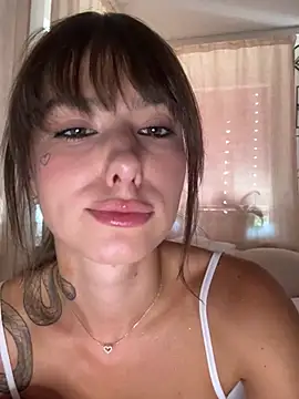 Snapshot of xsugarbabe chatting on 07-28-26, 03:21 xsugarbabe online show from 07-28-26, 03:21