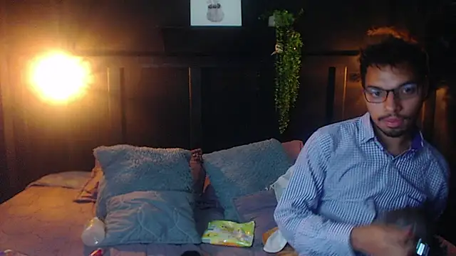 naughtycouplex  online show from 03-18-26, 12:36