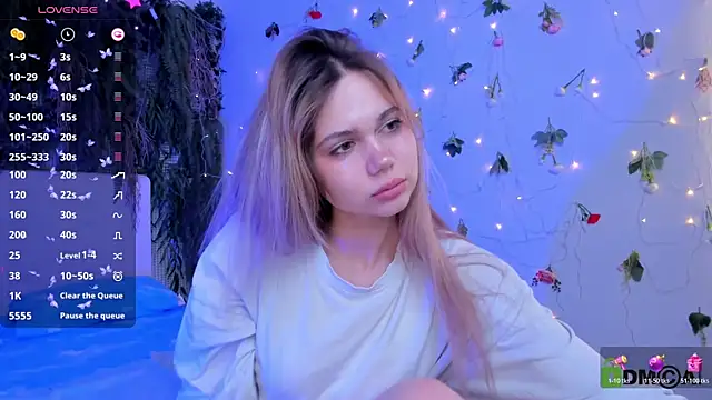 Snapshot of Elvi7z chatting on 04-10-26, 04:14 Elvi7z online show from 04-10-26, 04:14