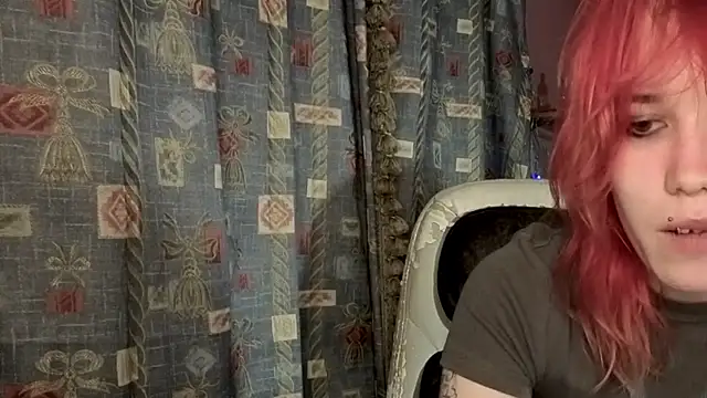 whiny emo boi online show from 04-22-26, 08:15