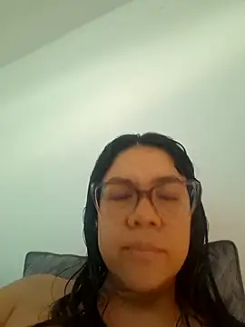 Snapshot of Aila_Phone chatting on 05-24-26, 06:08 Aila Phone online show from 05-24-26, 06:08