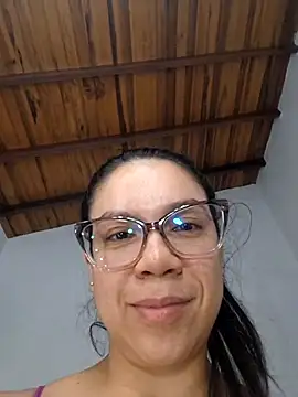 Snapshot of Aila_Phone chatting on 04-29-26, 03:43 Aila Phone online show from 04-29-26, 03:43