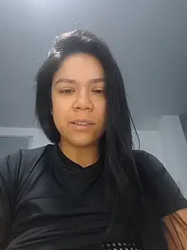 Snapshot of Aila_Phone chatting on 05-21-26, 08:44 Aila Phone online show from 05-21-26, 08:44
