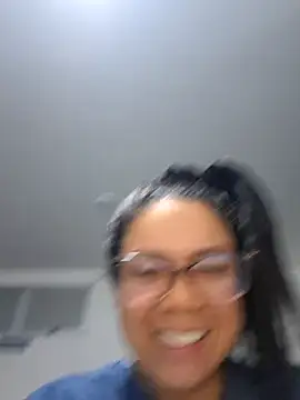 Snapshot of Aila_Phone chatting on 05-05-26, 04:15 Aila Phone online show from 05-05-26, 04:15
