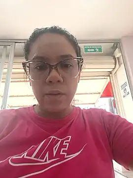 Snapshot of Aila_Phone chatting on 04-22-26, 07:20 Aila Phone online show from 04-22-26, 07:20
