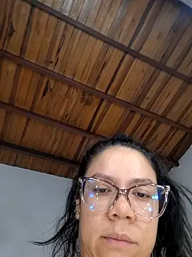 Snapshot of Aila_Phone chatting on 05-06-26, 02:15 Aila Phone online show from 05-06-26, 02:15