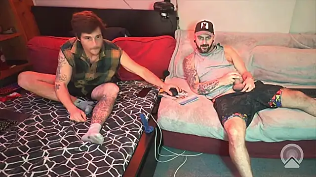 Tucker pdmax online show from 04-18-26, 07:33