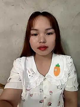 Snapshot of Mina_xYx chatting on 05-03-26, 03:33 Mina xYx online show from 05-03-26, 03:33
