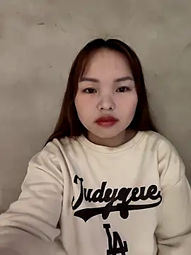 Snapshot of Mina_xYx chatting on 05-09-26, 04:27 Mina xYx online show from 05-09-26, 04:27