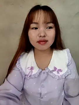 Snapshot of Mina_xYx chatting on 05-07-26, 02:09 Mina xYx online show from 05-07-26, 02:09