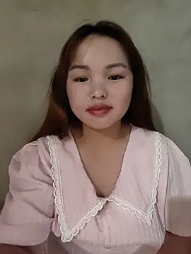 Snapshot of Mina_xYx chatting on 05-22-26, 02:04 Mina xYx online show from 05-22-26, 02:04