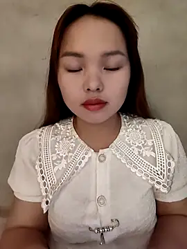 Snapshot of Mina_xYx chatting on 05-08-26, 02:15 Mina xYx online show from 05-08-26, 02:15