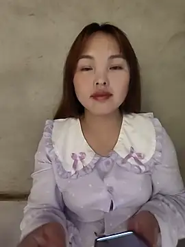 Snapshot of Mina_xYx chatting on 05-13-26, 04:47 Mina xYx online show from 05-13-26, 04:47