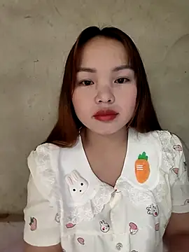 Snapshot of Mina_xYx chatting on 05-11-26, 02:18 Mina xYx online show from 05-11-26, 02:18
