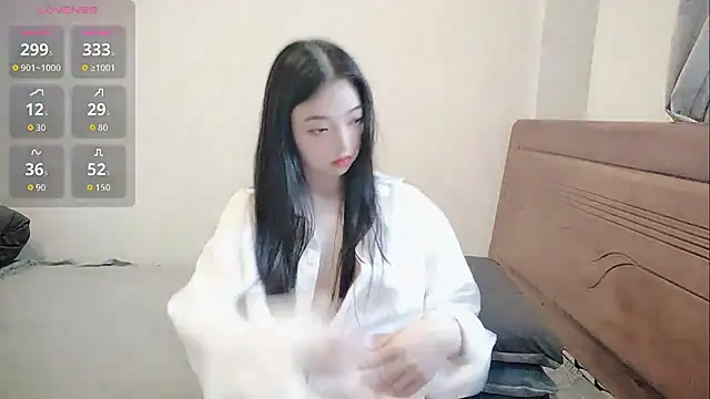 Snapshot of oblakitty_ chatting on 06-07-26, 12:38 oblakitty online show from 06-07-26, 12:38