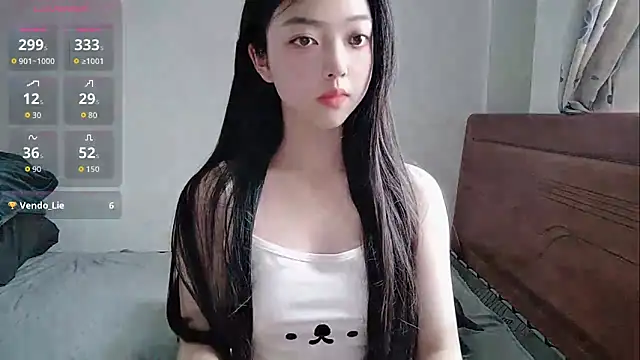 Snapshot of oblakitty_ chatting on 05-30-26, 12:39 oblakitty online show from 05-30-26, 12:39