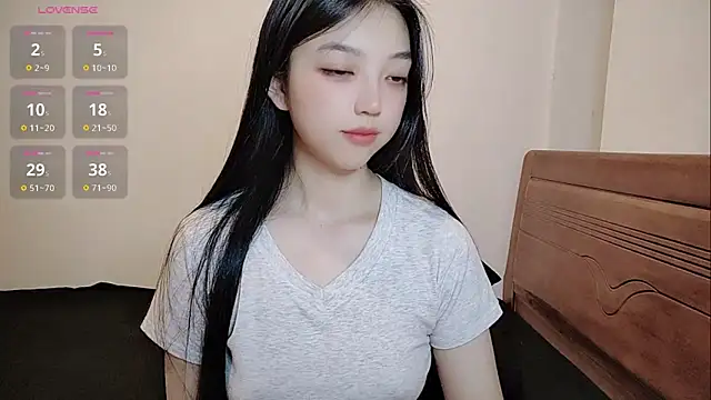 Snapshot of oblakitty_ chatting on 05-11-26, 01:23 oblakitty online show from 05-11-26, 01:23