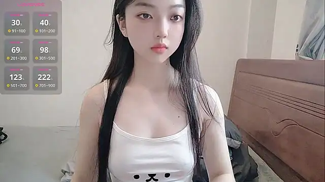 Snapshot of oblakitty_ chatting on 05-26-26, 12:53 oblakitty online show from 05-26-26, 12:53