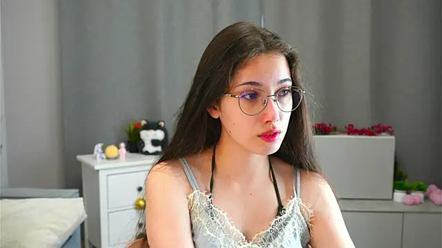 IsauraHolleman online show from 04-26-26, 03:15