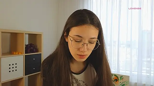 IsauraHolleman online show from 03-21-26, 03:19