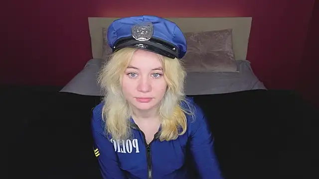 ElizabethRedWings online show from 06-02-26, 01:38
