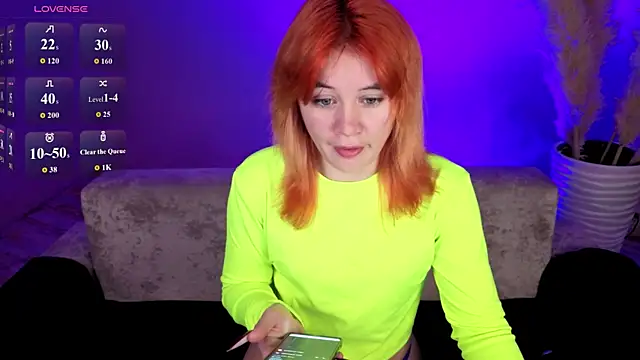 ElizabethRedWings online show from 06-19-26, 01:55