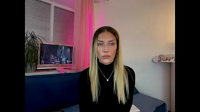 Snapshot of come_here_baby chatting on 03-21-26, 05:06 come here baby online show from 03-21-26, 05:06