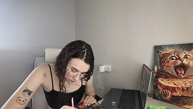 LaritaTocchio online show from 03-18-26, 08:06