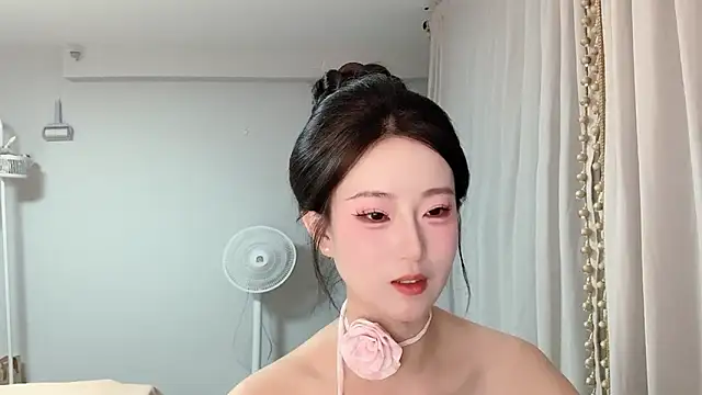 1X-yiyi online show from 05-18-26, 12:21